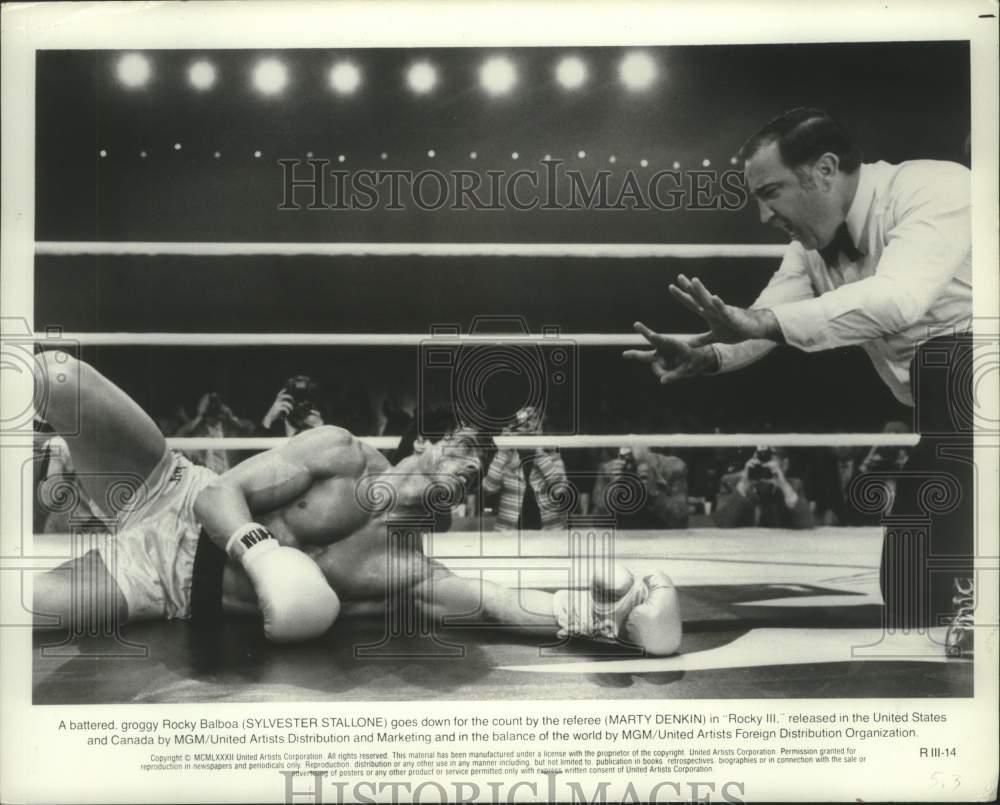 1982 Press Photo Rocky Balboa (Sylvester Stallone) Signaled Down In &quot;Rocky III&quot;- Historic Images