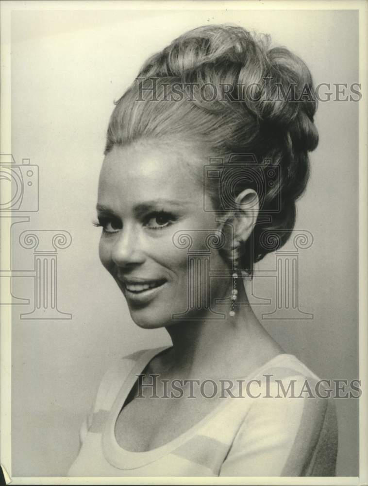 1967 Press Photo Actress Abby Dalton - mjx75170- Historic Images