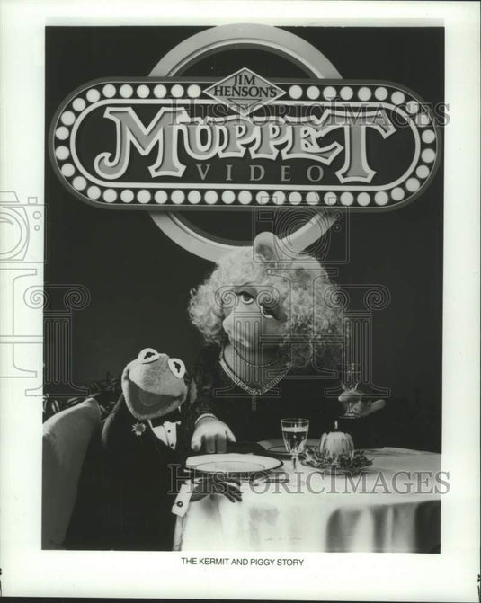 1985 Press Photo Muppets' Kermit And Miss Piggy In 'Kermit And Miss Piggy Story'- Historic Images