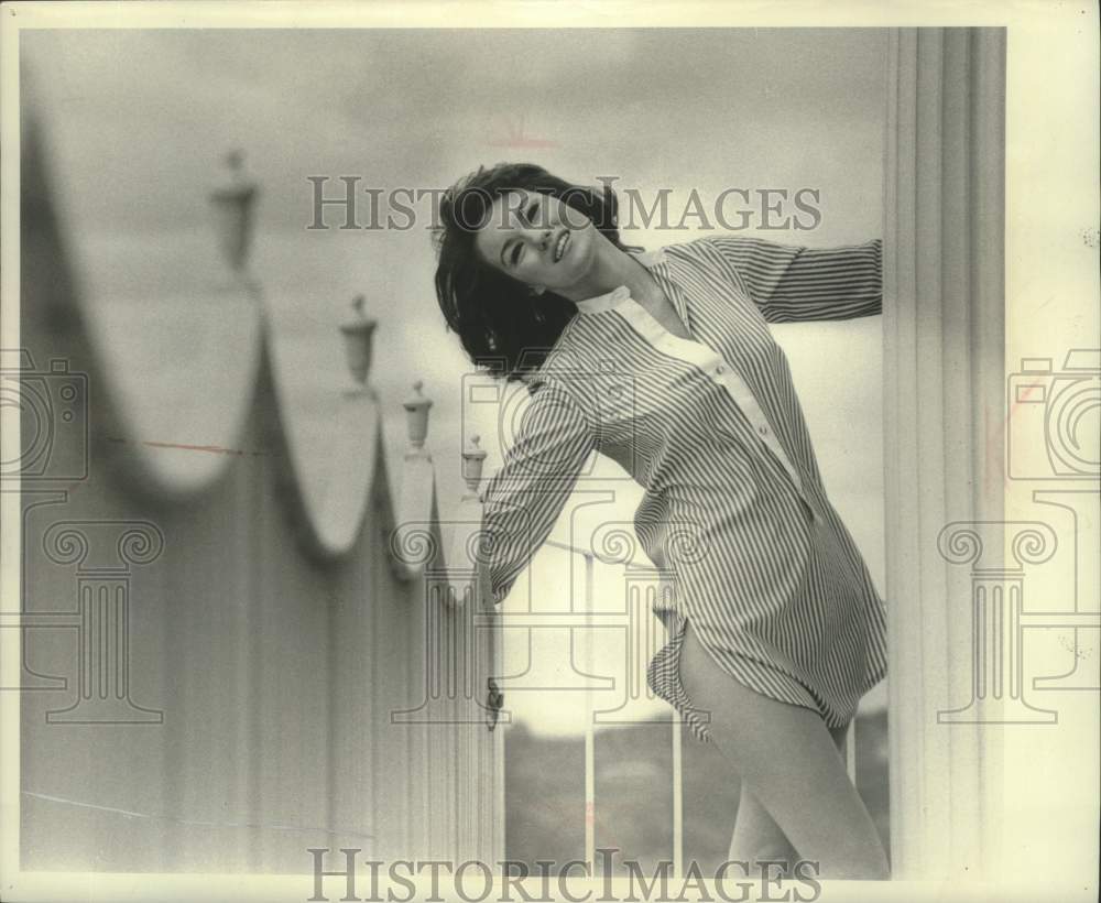 1967 Press Photo Actress Barbara Rhoades - mjx77091- Historic Images