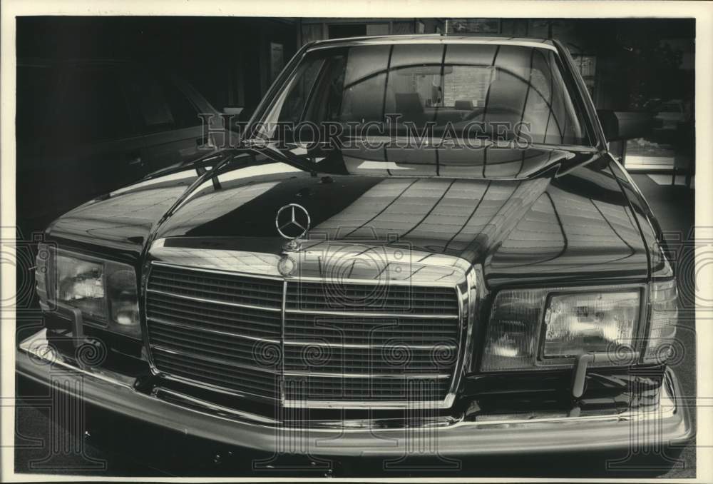 1987 Press Photo No mistaking a Mercedes, the ultimate status car for some.- Historic Images