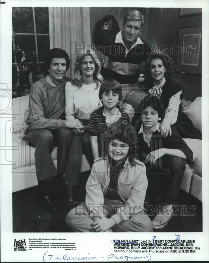 1983 Press Photo Bert Convy &amp; other cast members of &quot;It&#39;s Not Easy&quot; on ABC- Historic Images