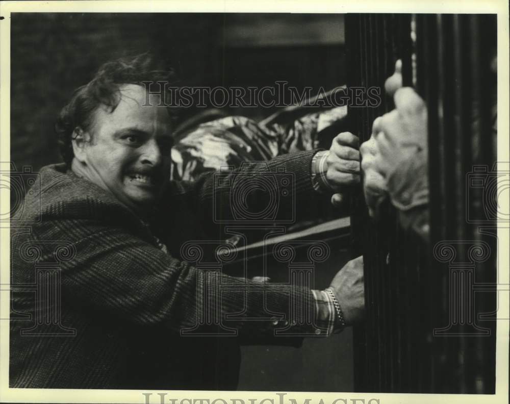 1985 Press Photo Dennis Franz plays Lieutenant Buntz on &quot;Hill Street Blues&quot;- Historic Images
