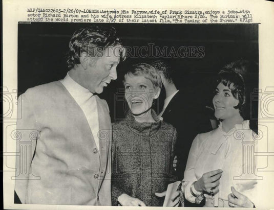 1967 Press Photo Richard Burton & wife Liz Taylor & Actress Mia Farrow, London- Historic Images