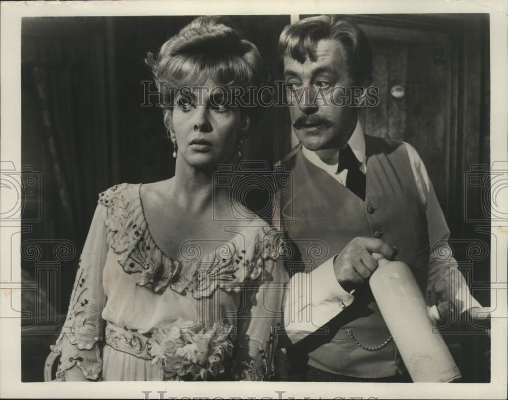 1970 Press Photo Actress Gina Lollobrigida &amp; other in &quot;Hotel Paradiso&quot;- Historic Images