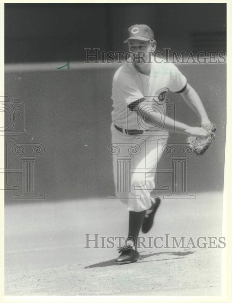 1982 Press Photo Johnny Kilppstein playing an old-timers game in Cincinnati- Historic Images