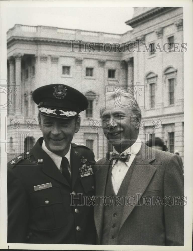 1979 Press Photo Larry Linville &amp; Jack Albertson in &quot;Grandpa Goes To Washington&quot;- Historic Images