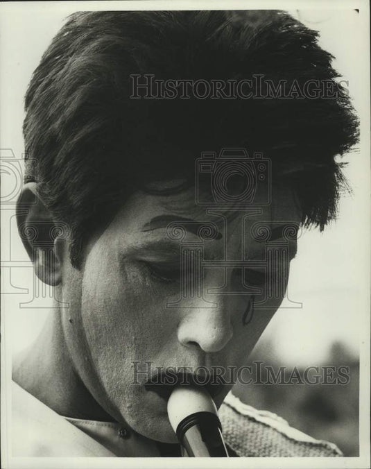 1974 Press Photo Martin Sheen stars in "The Clown of Freedom" - mjx82579- Historic Images