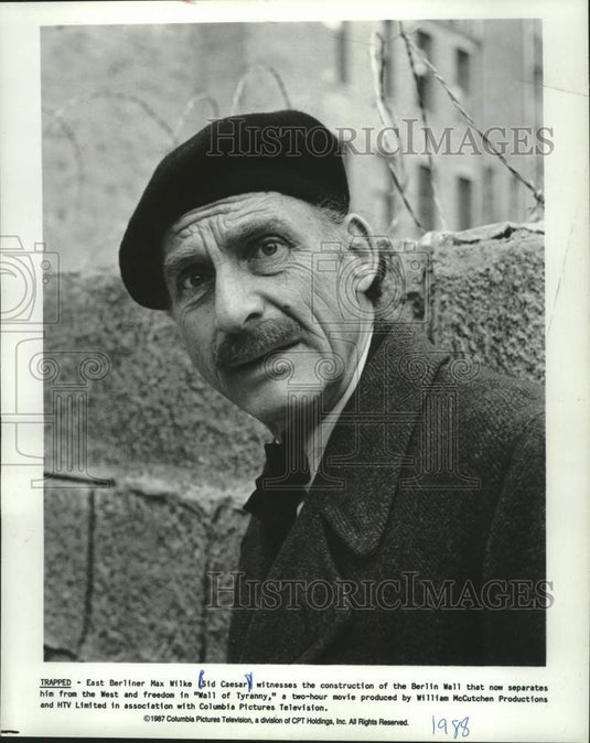 1987 Press Photo Sid Caesar stars in "Wall of Tyranny" - mjx89311- Historic Images