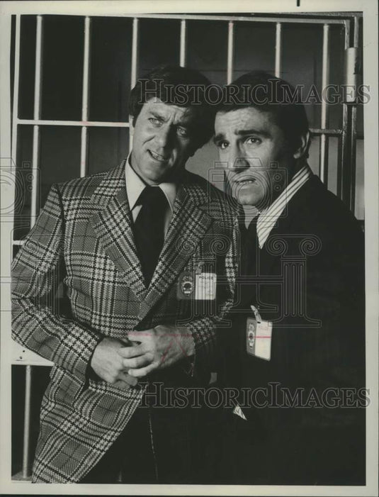 1977 Press Photo Don Meredith and Tony Lo Bianco star in "Police Story" episode- Historic Images