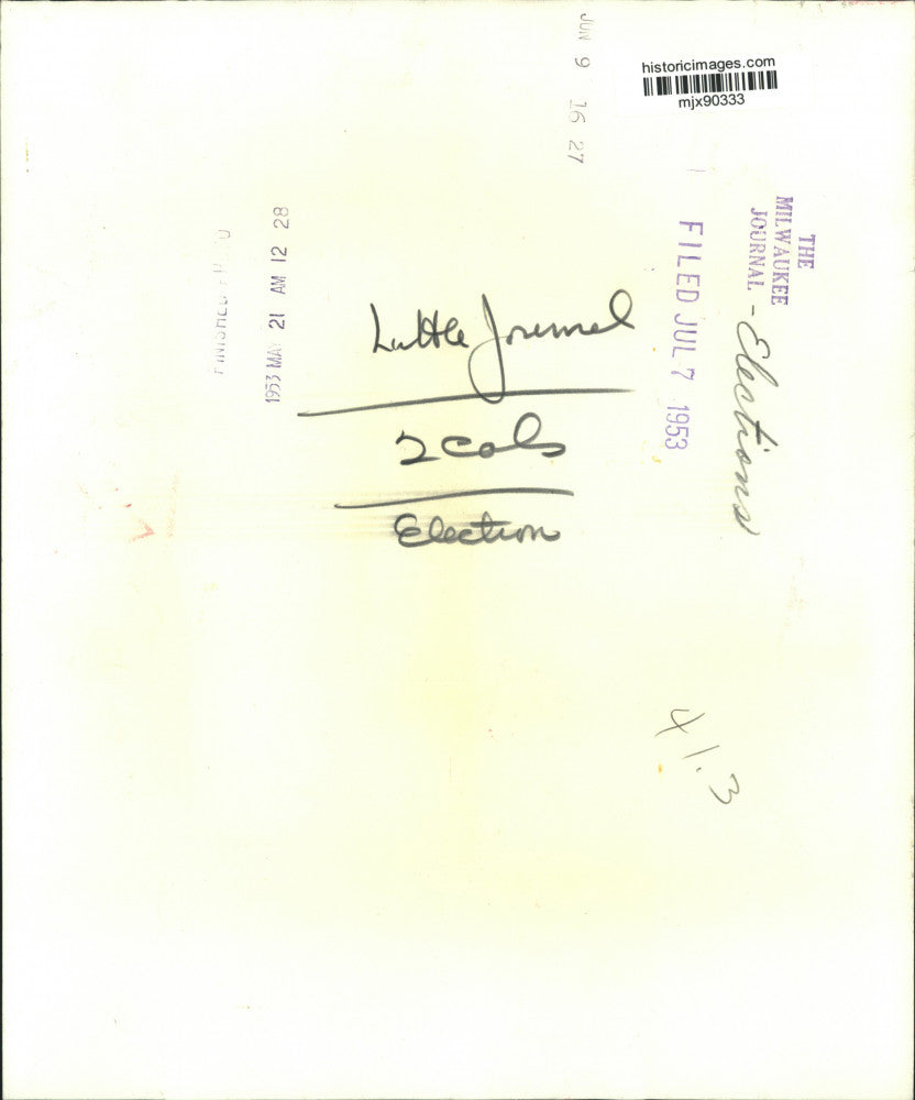 1953 Press Photo The Milwaukee Journal covers election results - mjx90333