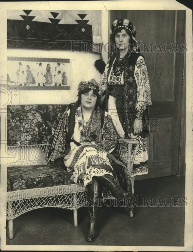 1925 Press Photo Josephine Jarema and Joan Skuda in Native Ukranian Costume- Historic Images
