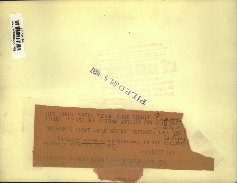 1937 Press Photo Entrance to the village of Cantigny, France - mjx95047