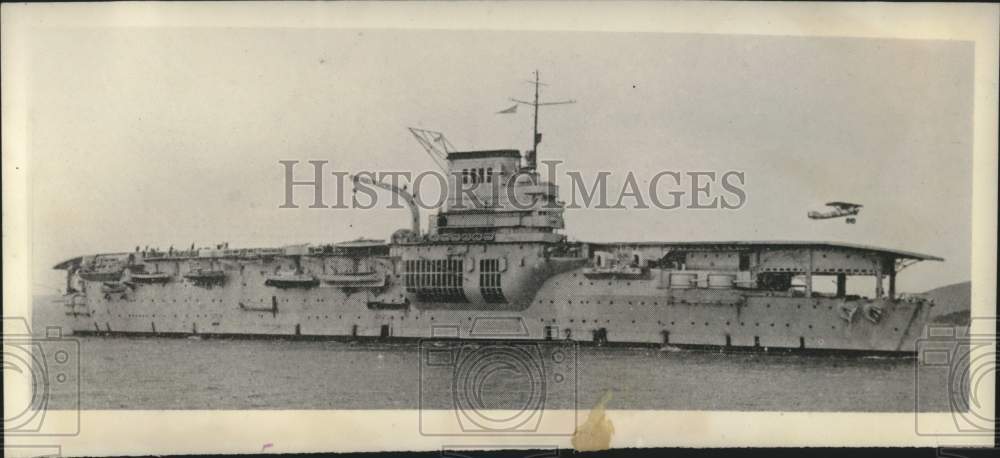 1940 Press Photo French aircraft carrier "Bearn" blockaded at Martinique.