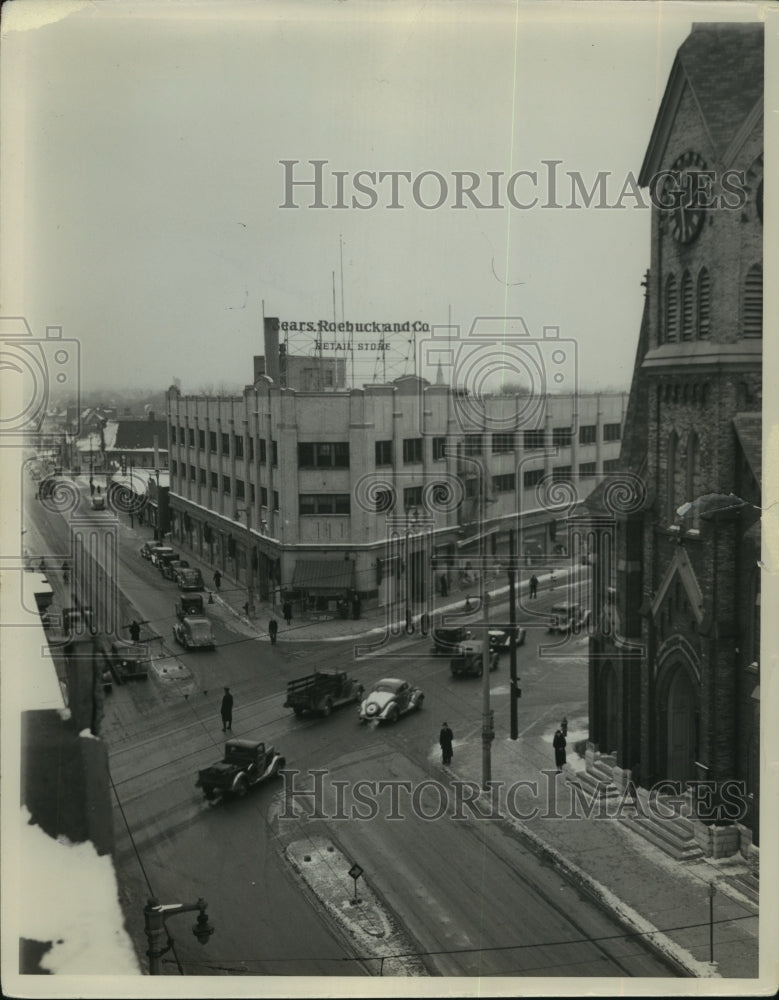 1939 Press Photo Looking west on Milwaukee&#39;s North and Fond du Lac Avenues.- Historic Images