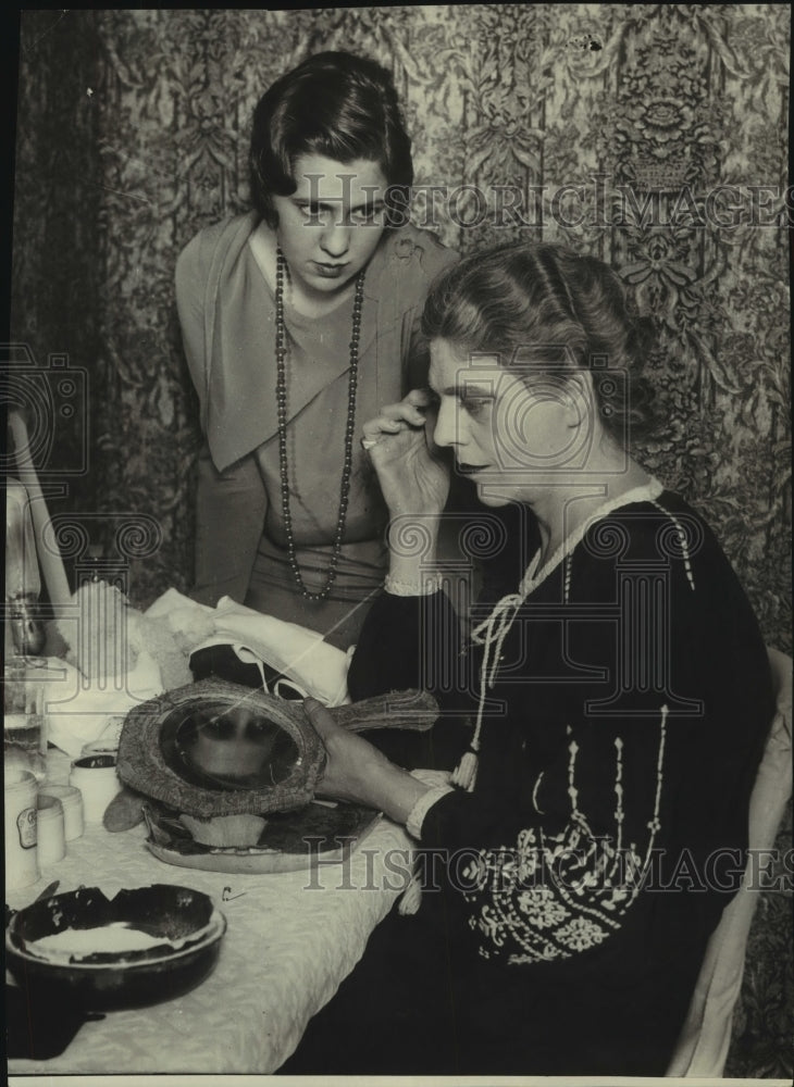 1929 Press Photo Ethel Barrymore Colt, make-up tips from mother Ethel Barrymore- Historic Images