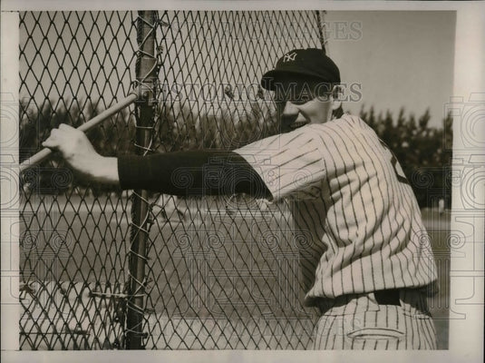 1941 Press Photo Robert Rollee Third Baseman for New York Yankees