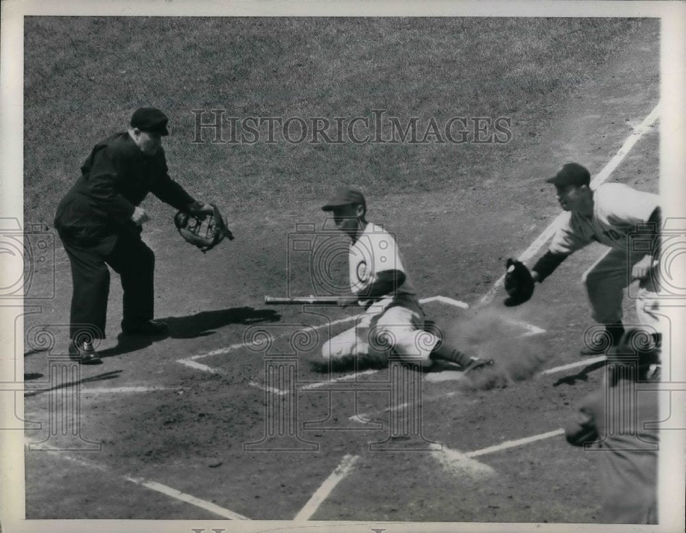 1947 Press Photo Cubs Stan Hook slides home vs NY Giants M Kennedy, ump Stuart