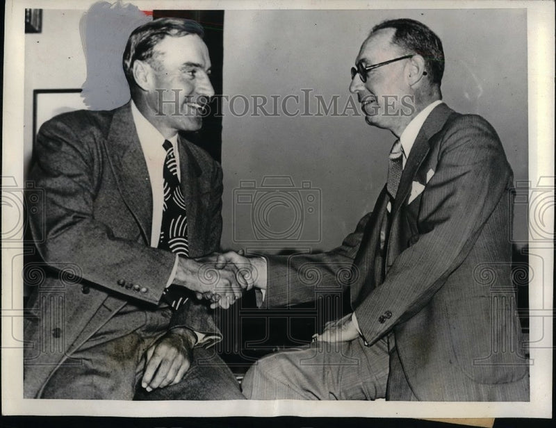 Load image into Gallery viewer, 1939 Press Photo Pie Harold turned his resignation as Pirated Manger fir 5 Years
