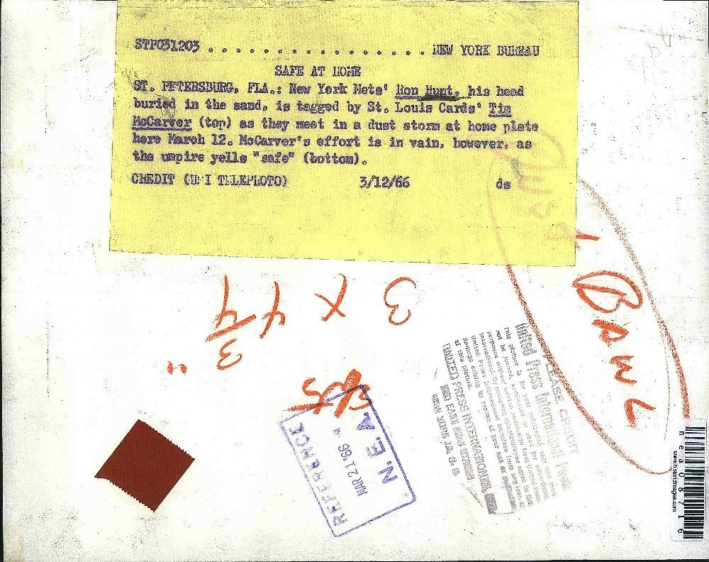1966 Press Photo New York Mets' Ron Hunt & St. Louis Cards' Tim McCarver