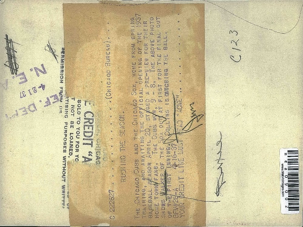 1937 Press Photo White Sox Walker out at 1st vs Cubs Collins