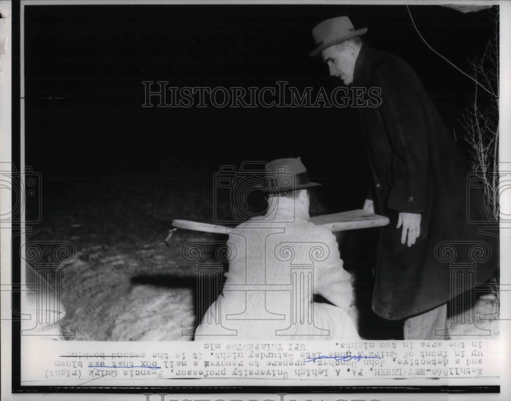 1960 Press Photo Lehigh University Professor Francis Quirk, John Donchez