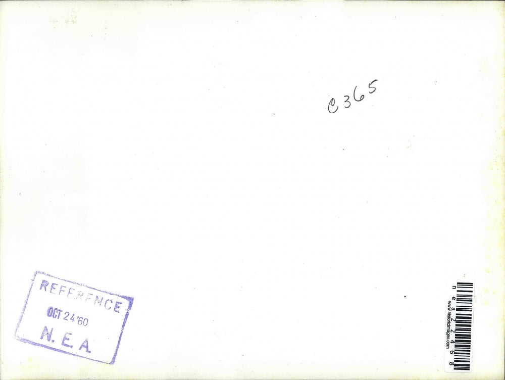 1960 Press Photo Dollie Turley Watches Husband Yankee Pitcher Nikolas Turley