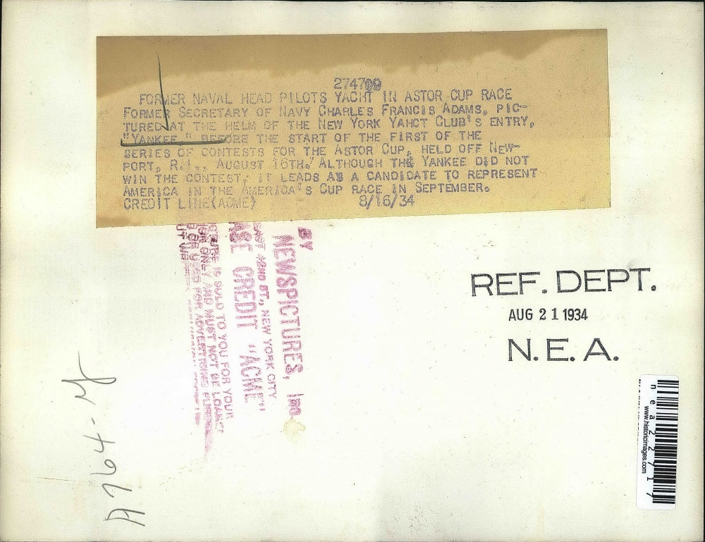 1964 Press Photo Former Navy Secretary Charles Adams Pilots Yankee In Astor Cup