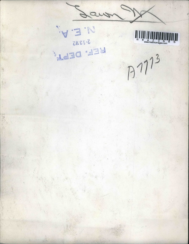 1942 Press Photo Rep. South Trimble mowing lawn for exercise in Miami