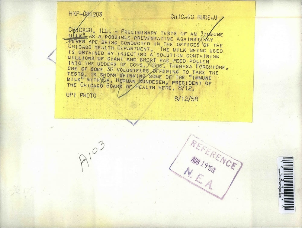 1958 Press Photo Chicago Health Dept. testing Immune Milk to prevent allergies