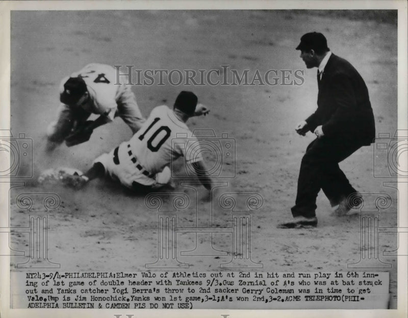 Load image into Gallery viewer, 1951 Press Photo A's Elmer Valo out at 2nd vs Yankees Gerry Coleman - nea24246
