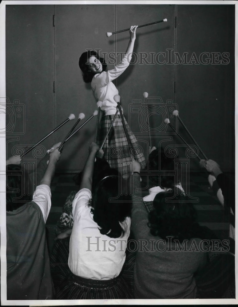 Load image into Gallery viewer, 1961 Press Photo Calif. majorettes, Joann at Lincoln HS - nea29032
