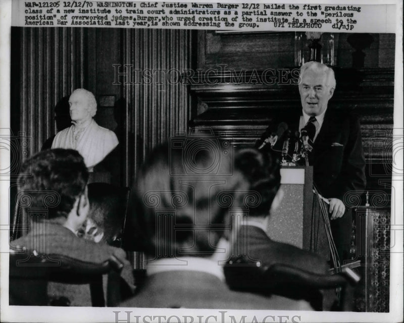 Load image into Gallery viewer, 1970 Press Photo Chief Justice Warren Burger in D.C. - nea31193
