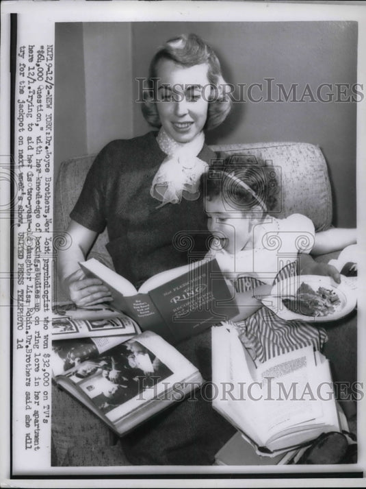 1975 Press Photo Dr.Joyce Brother of N.Y.won in TV's "Question"with her daughter