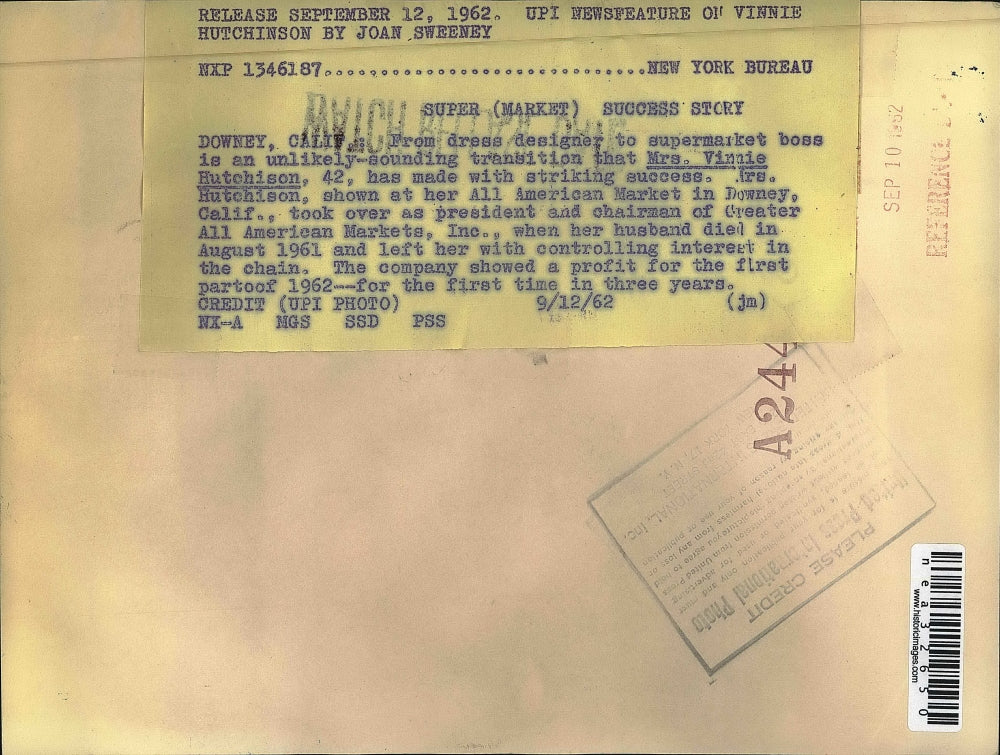 1962 Press Photo Mrs Vinnie Hutchison After Husbands Death She Runs Supermarket