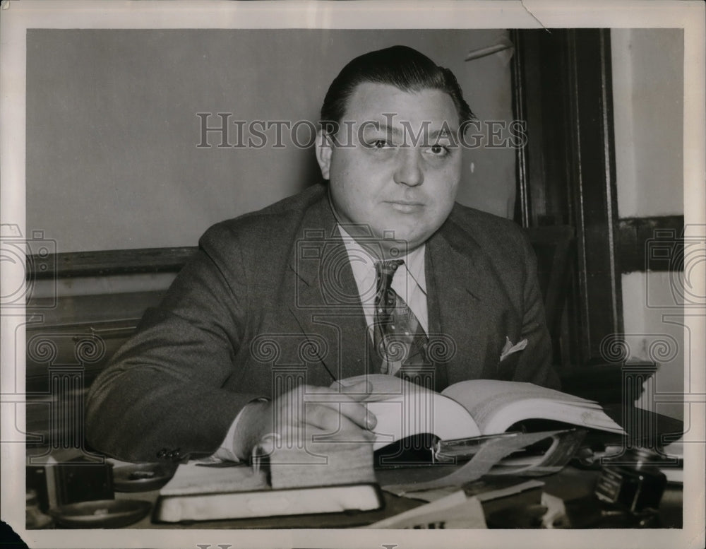 1938 Press Photo Charles Edward Earnhardt, youthful GA director of LWOC who