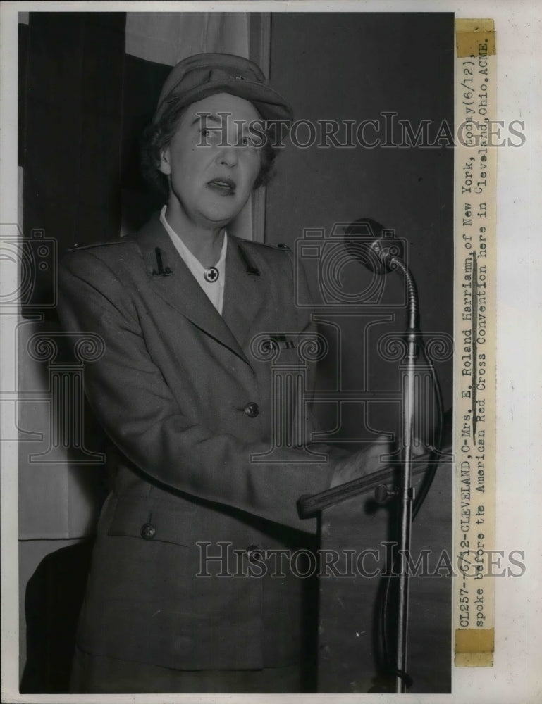 1947 Press Photo Mrs. E. Roland Harriman Of New York In Cleveland - nea33918