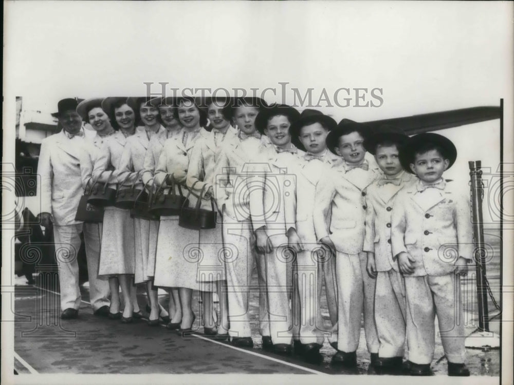 1957 Press Photo Thomas Breninan & Children - nea35037
