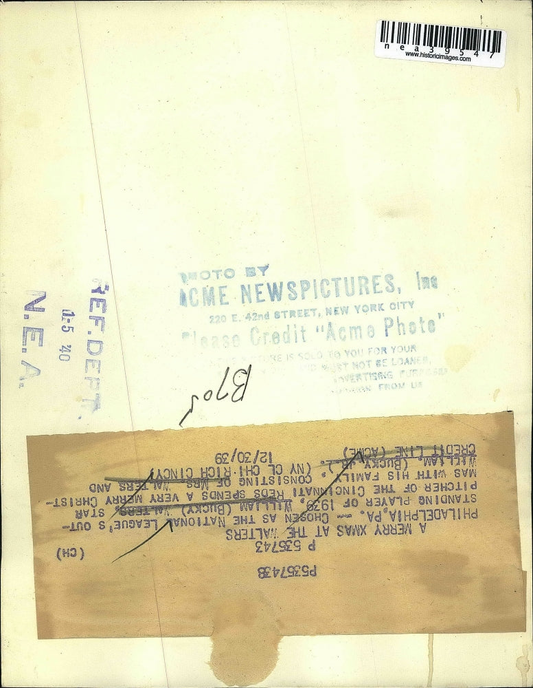 1939 Press Photo William Bucky Walters Mrs. Walters and William Jr. Cincinnati