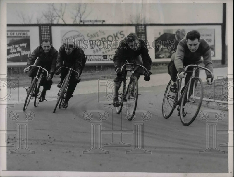 Load image into Gallery viewer, 1937 Press Photo Martin Journey, Willie Grimm, Russell Allen, Tino Reboli
