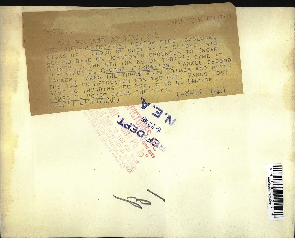 1945 Press Photo Red Sox Metkovich Out at Second by George Stirnweiss