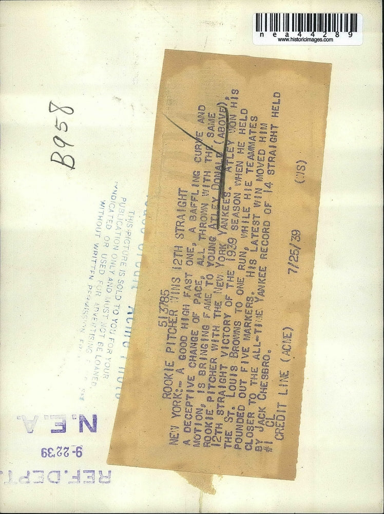 1939 Press Photo Atley Donald Pitcher New York Yankees 12th Victory MLB Baseball