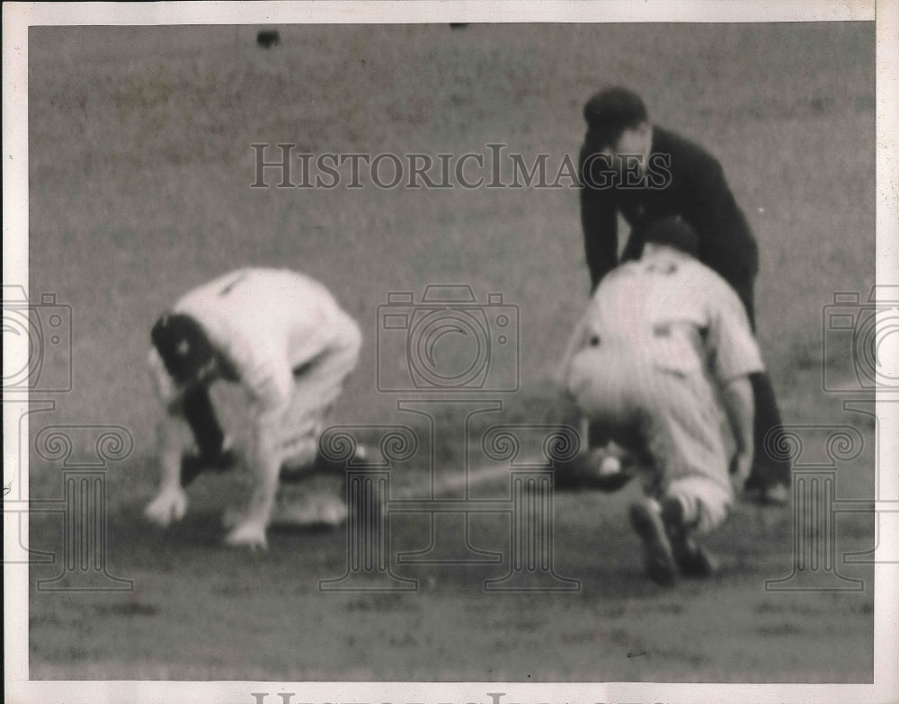 1938 Press Photo New York Yankees Shortstop Frank Crossetti During Game