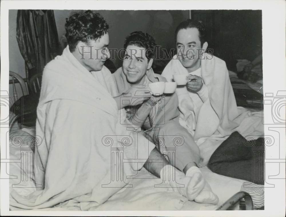 1942 Press Photo Torpedoed ship survivors recover at Lewes Coast Guard Sta., DE- Historic Images