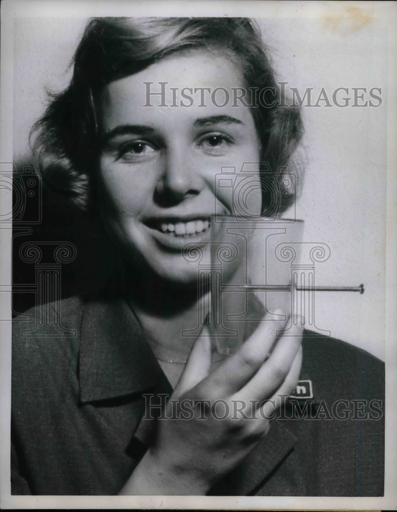 1959 Press Photo Duesseldorf Germany Macrolan Material - Historic Images