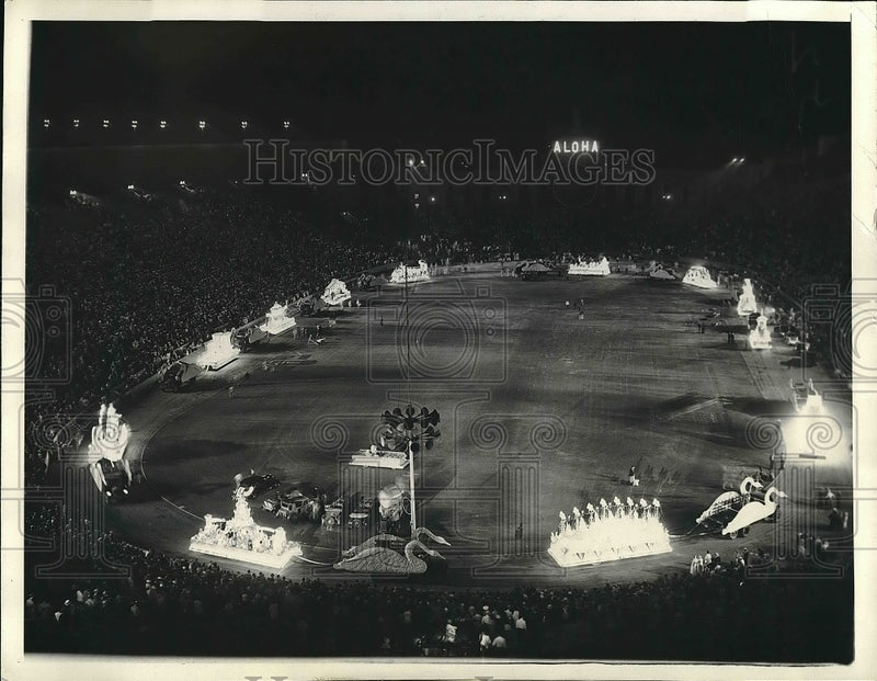 Load image into Gallery viewer, 1936 Press Photo L.A., Calif. Coliseum for Els Lodge Convention
