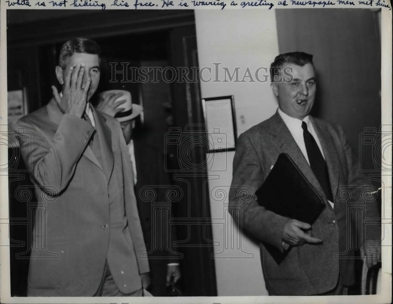 Load image into Gallery viewer, 1937 Press Photo Charles M White &amp; Rep for VP
