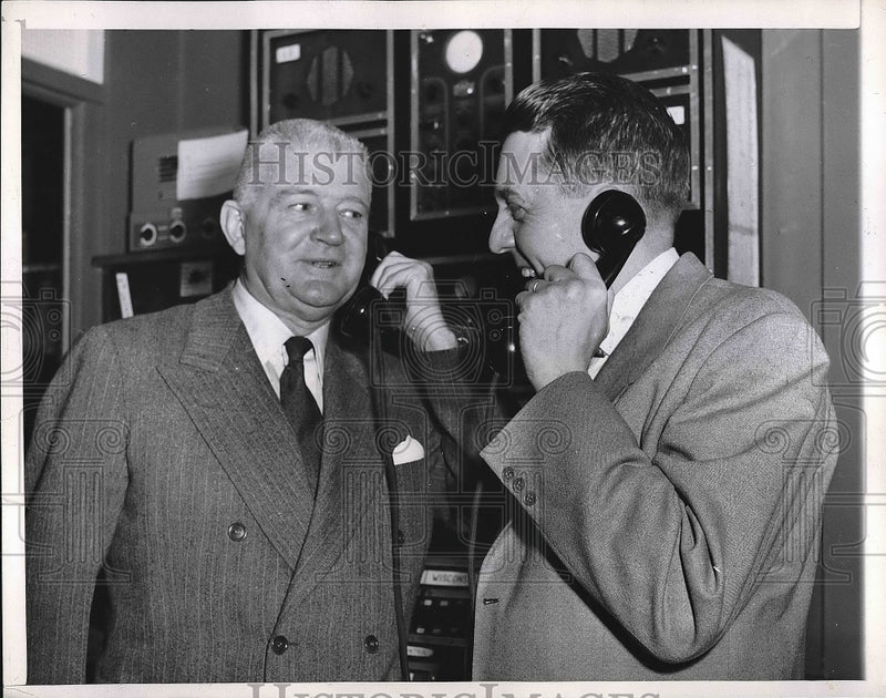 Load image into Gallery viewer, 1952 Press Photo United press associations President Hugh Baillie - nea55612
