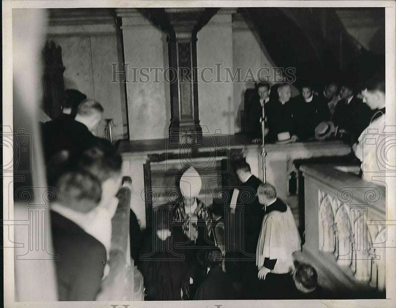 Load image into Gallery viewer, 1938 Press Photo Ameleto Cicopenani apastolic delegate from Rome
