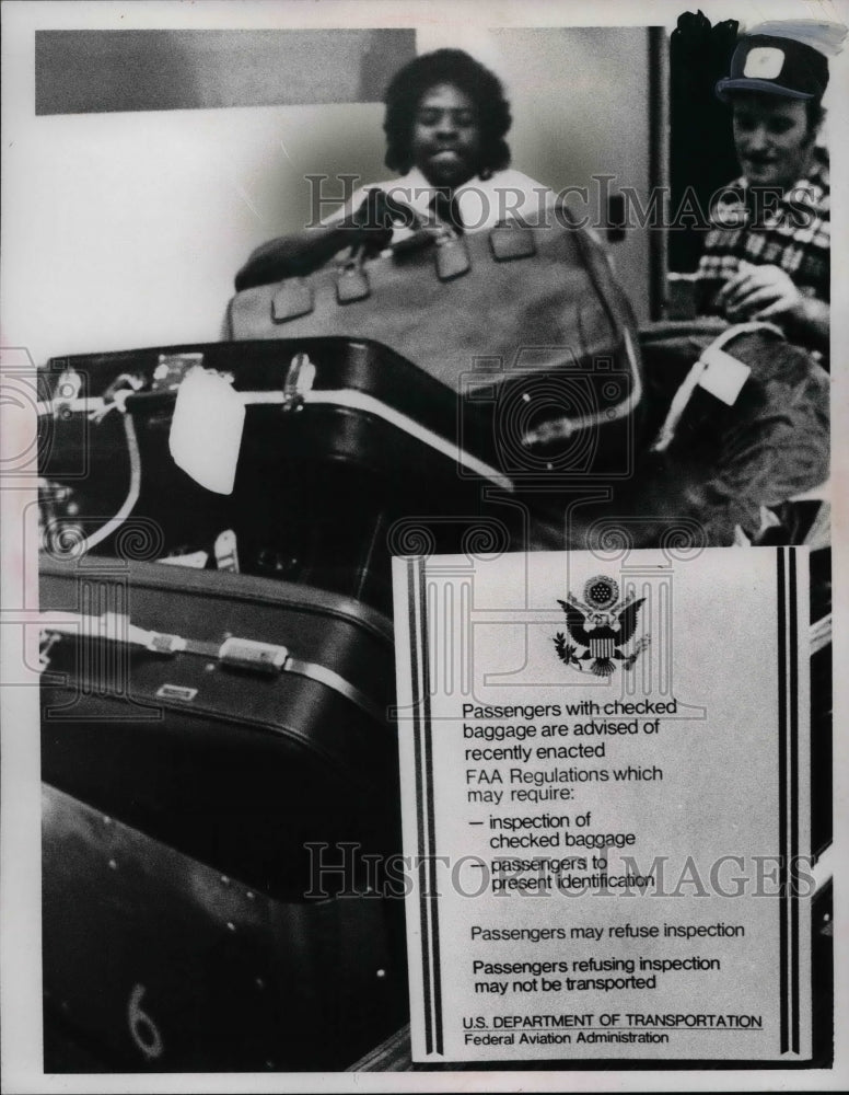 Press Photo United Airlines baggage dept. at Hopkins Airport